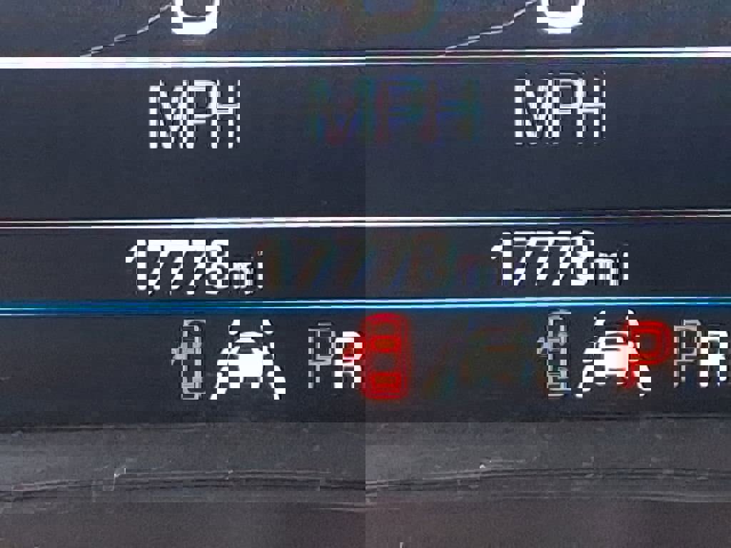 Used 2023 Chevrolet Equinox LT image 20