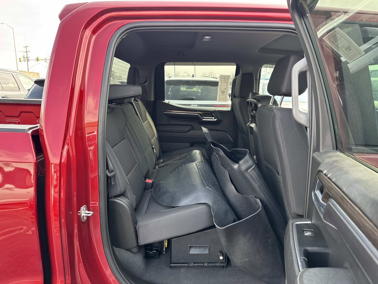 Used 2023 Chevrolet Silverado 1500 LT image 15