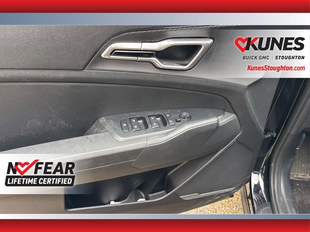 Used 2025 Kia Sportage LX image 20