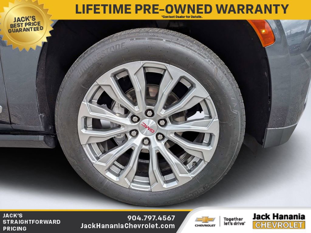 Used 2021 GMC Yukon XL Denali w/ Denali Premium Package image 10