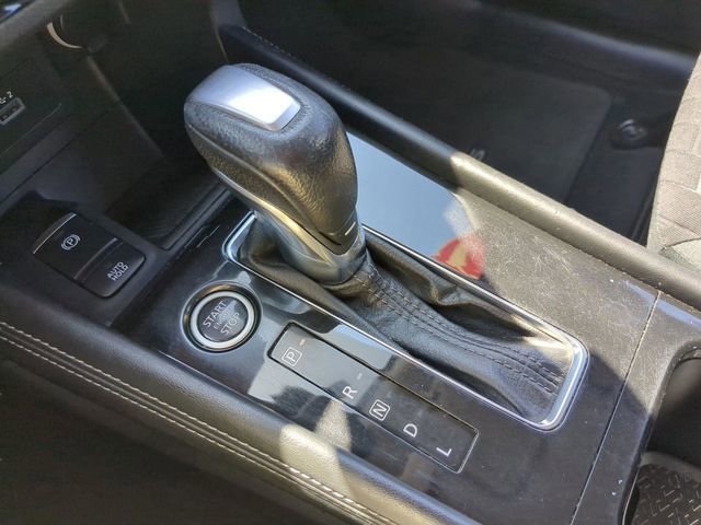 Used 2021 Nissan Kicks SR FWD image 19