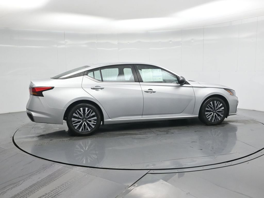 Used 2023 Nissan Altima 2.5 SV image 26