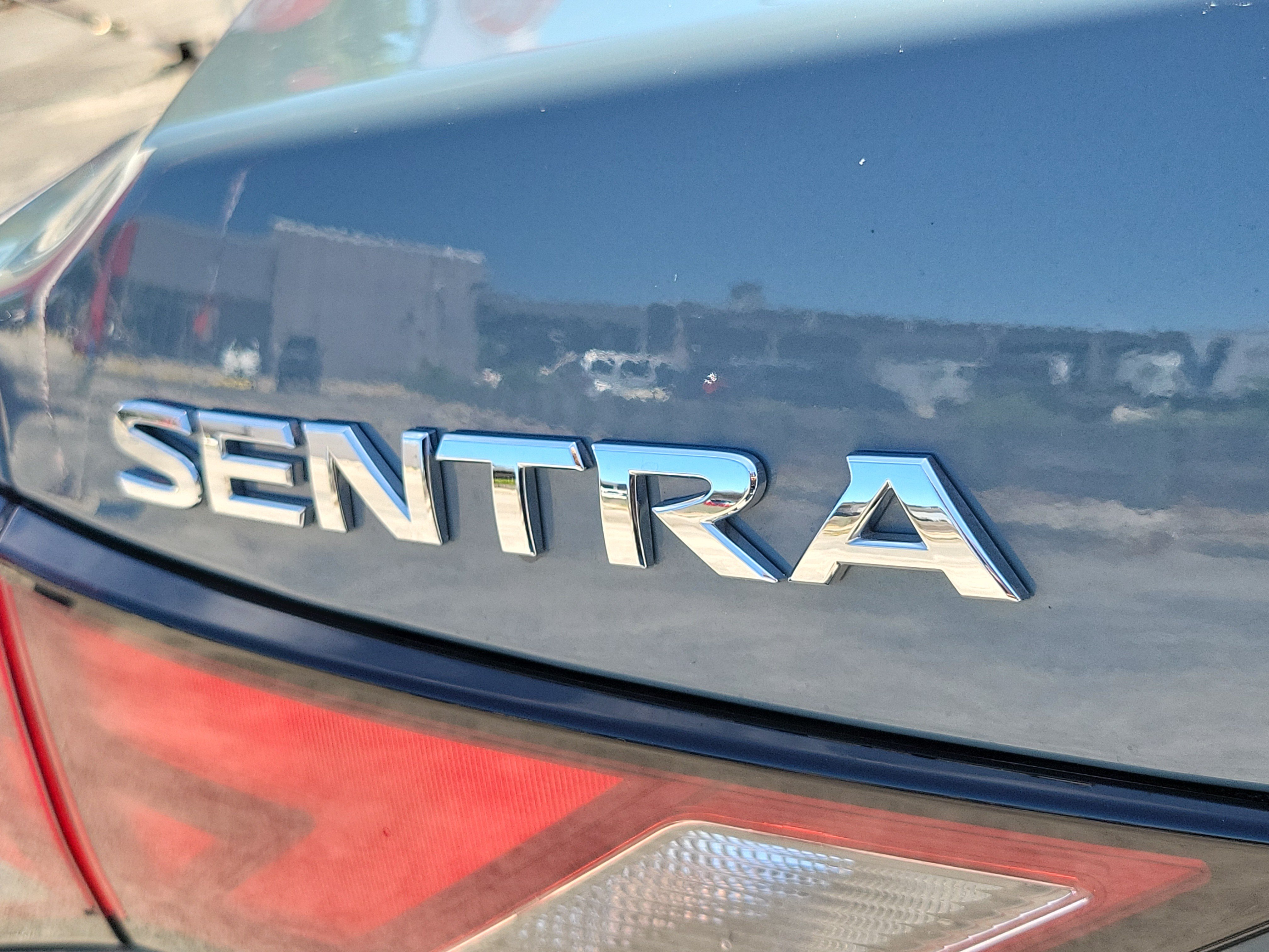 Used 2024 Nissan Sentra SV FWD image 6