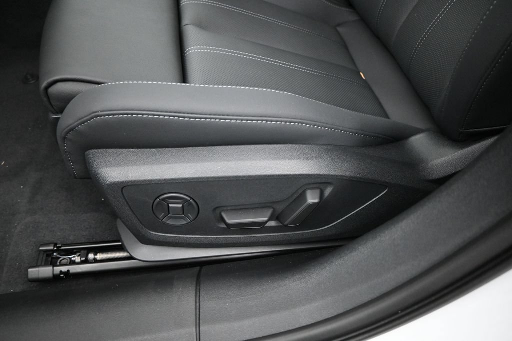 New 2026 Audi A6 Premium Plus AWD/4WD image 7