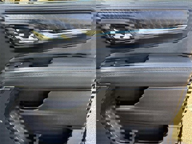 Used 2022 GMC Yukon XL Denali w/ Max Trailering Package image 22