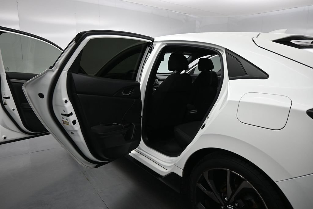 Used 2018 Honda Civic Sport image 12