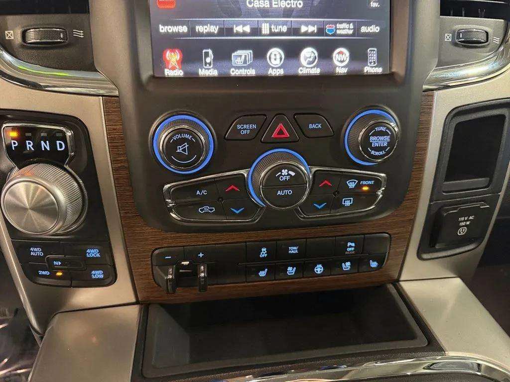 Used 2017 RAM 1500 Laramie AWD/4WD image 30