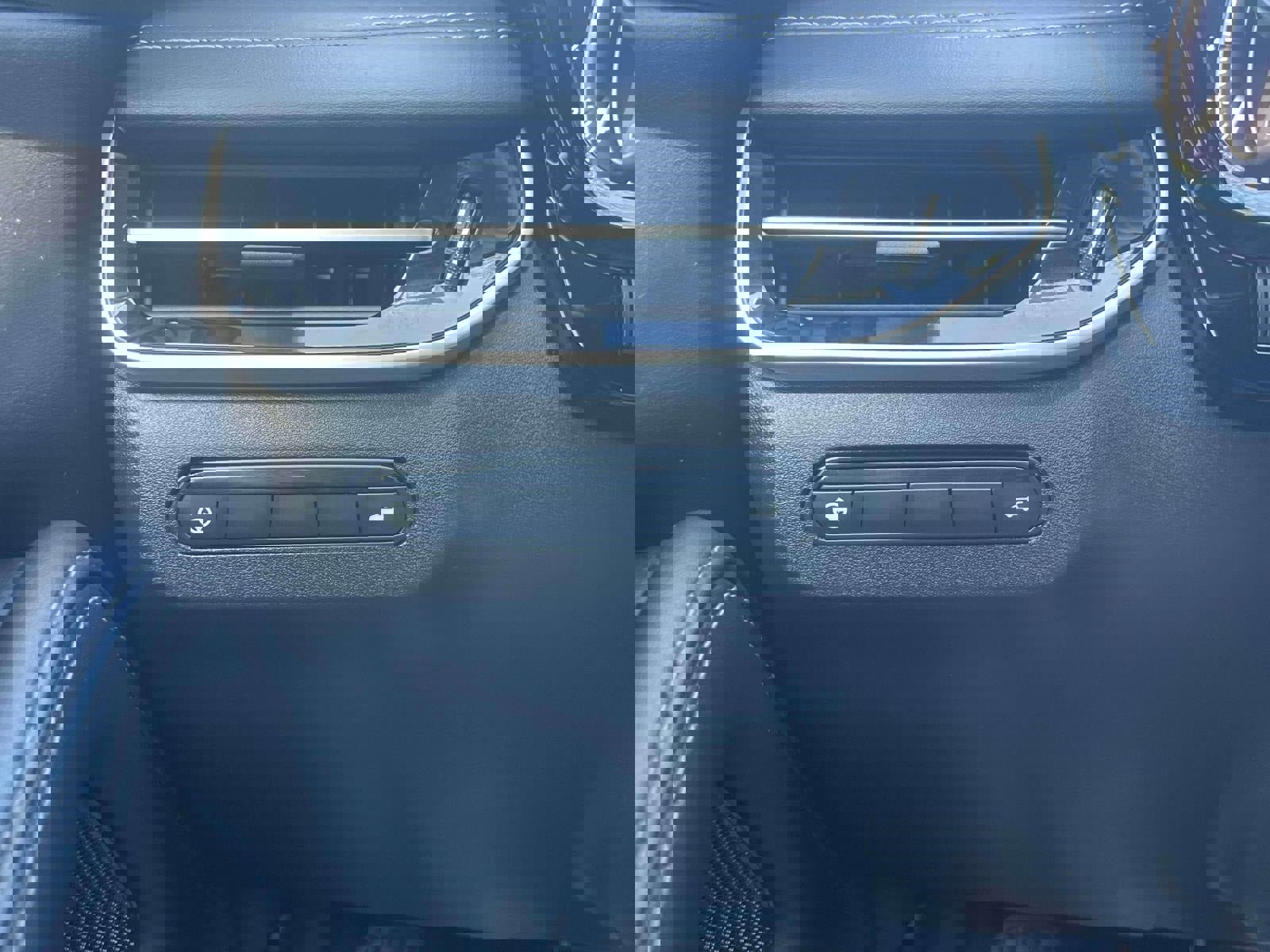 Used 2023 INFINITI QX60 Luxe w/ Cargo Package image 24