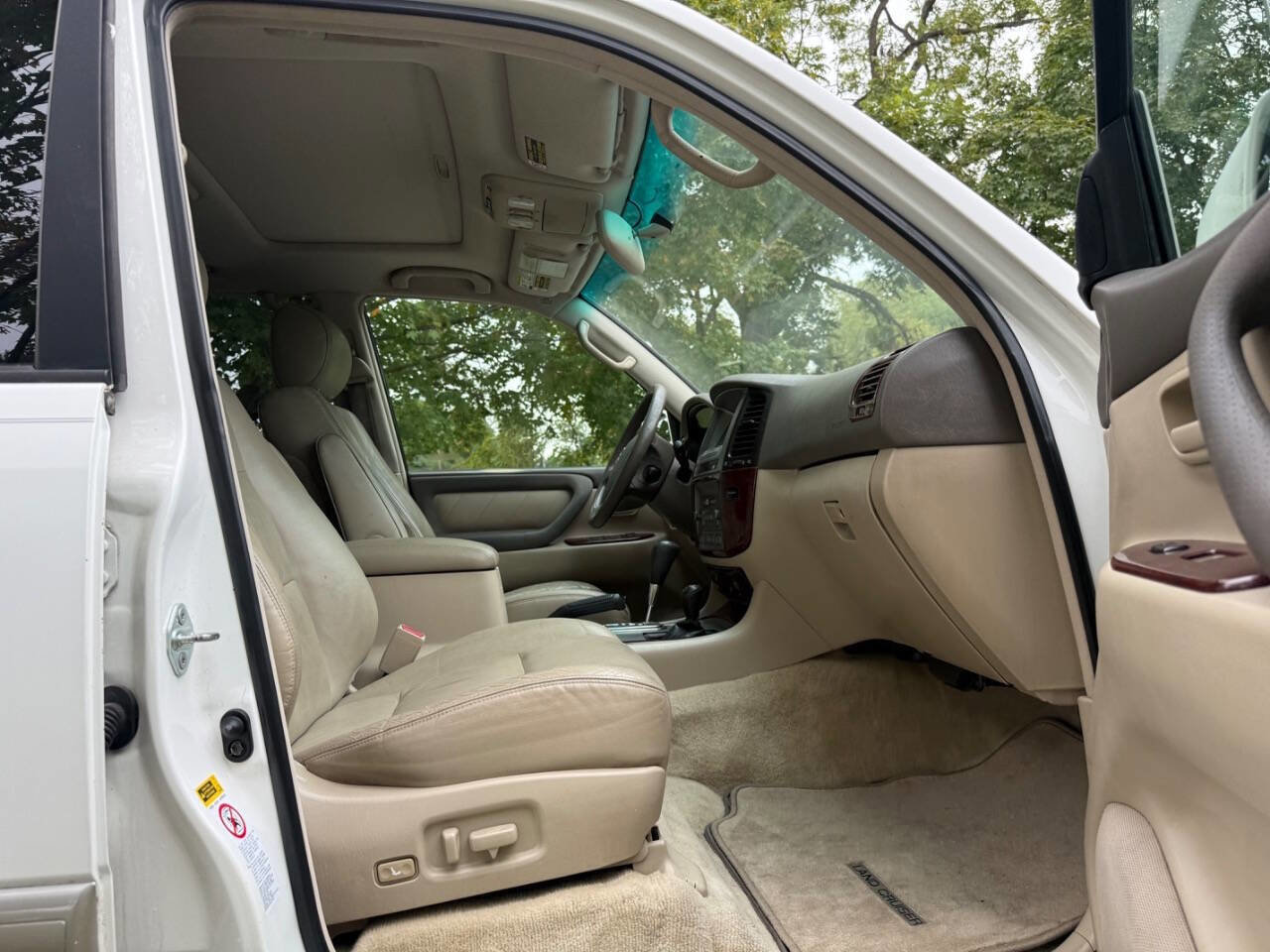 Used 2004 Toyota Land Cruiser image 63