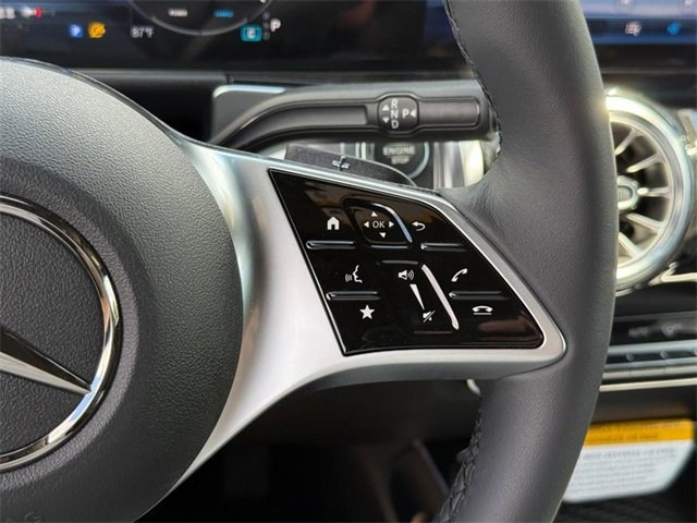 Certified 2025 Mercedes-Benz GLB 250 4MATIC image 15