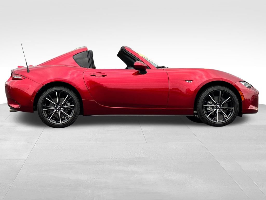 Used 2024 MAZDA MX-5 Miata RF Grand Touring RWD image 9