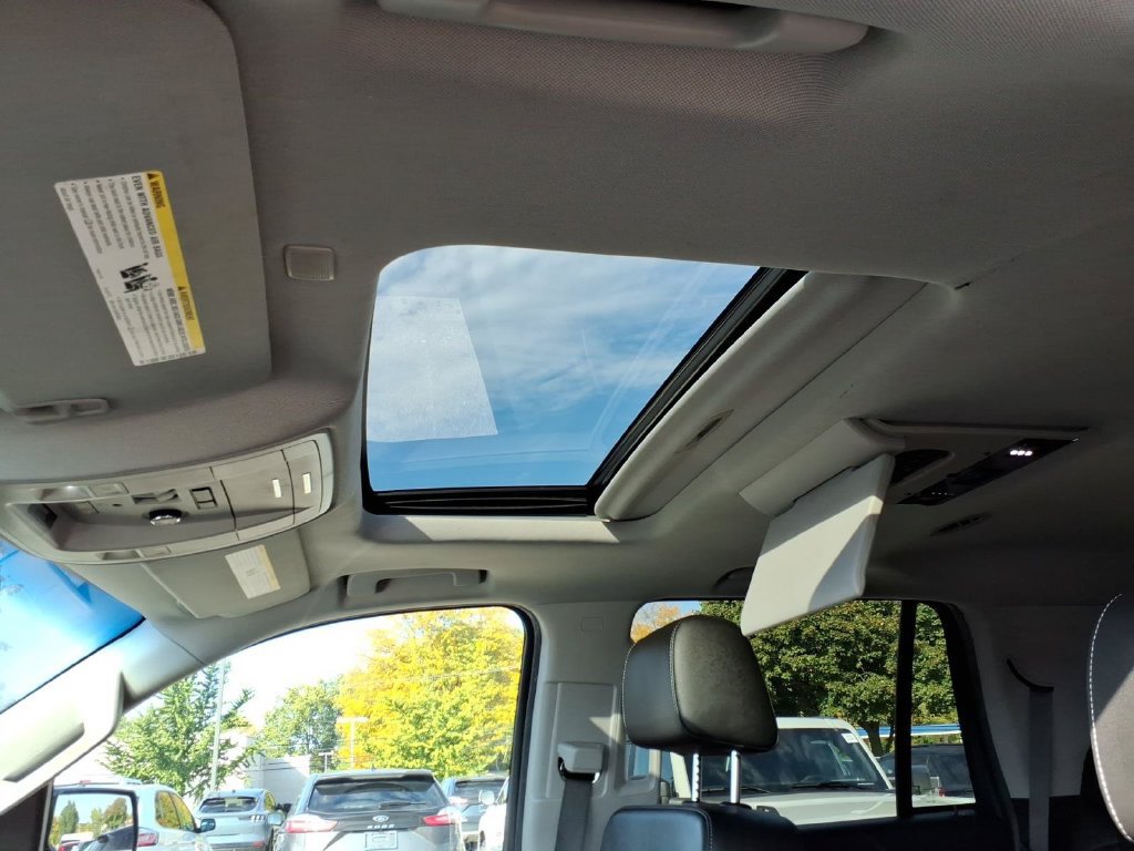 Used 2018 Chevrolet Tahoe LT AWD/4WD image 11