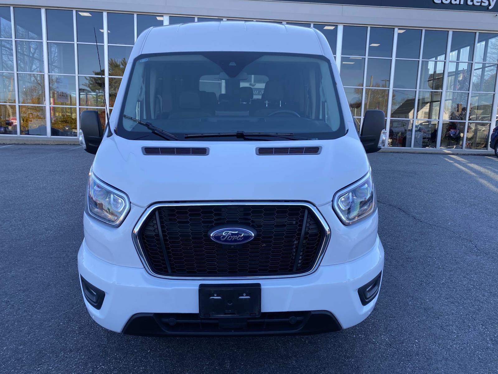 Used 2023 Ford Transit 350 XLT image 10