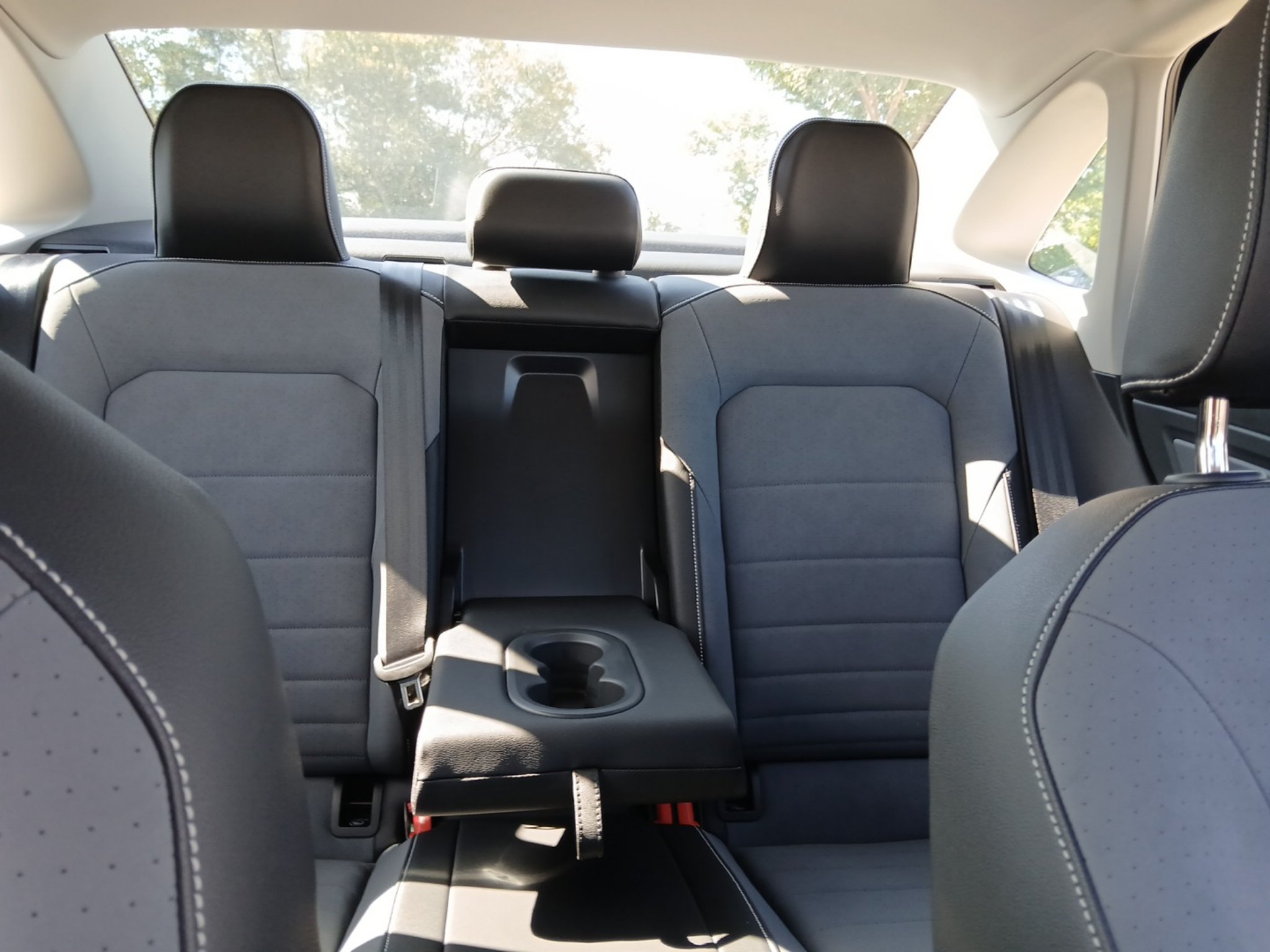 New 2027 Volkswagen Jetta SE FWD image 25