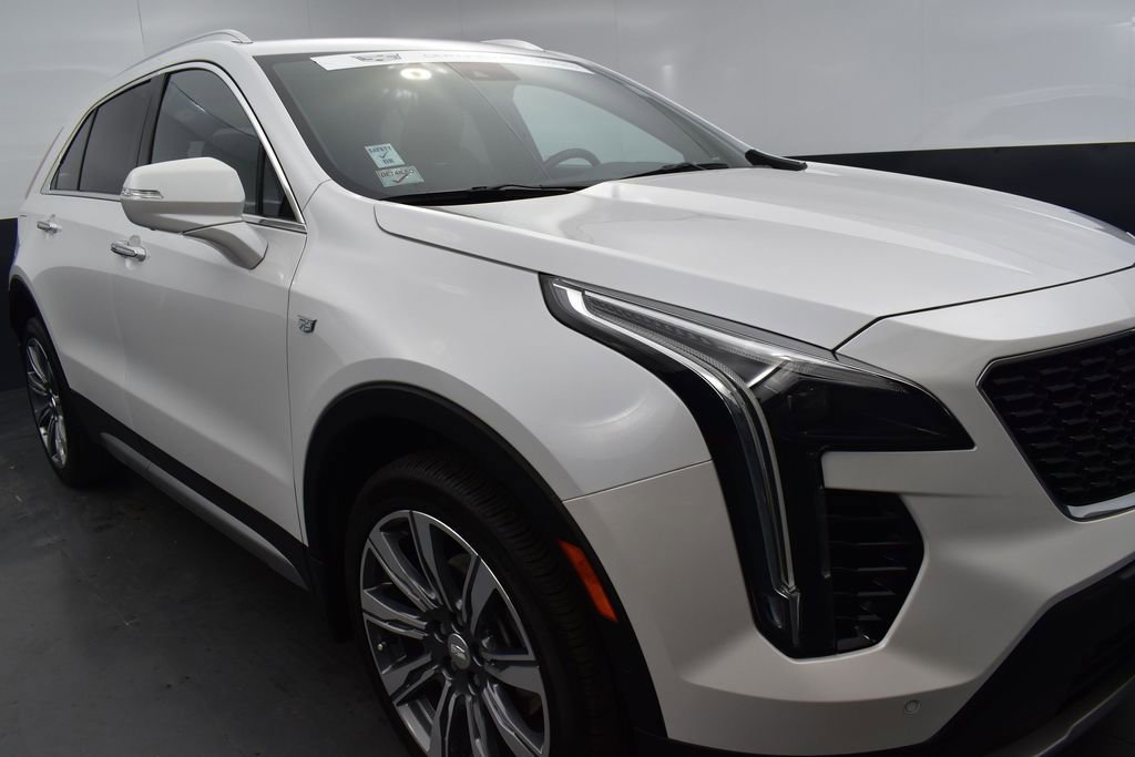 Certified 2023 Cadillac XT4 Premium Luxury w/ Technology Package AWD/4WD image 37