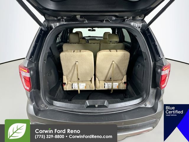 Used 2017 Ford Explorer XLT w/ Equipment Group 202A AWD/4WD image 31