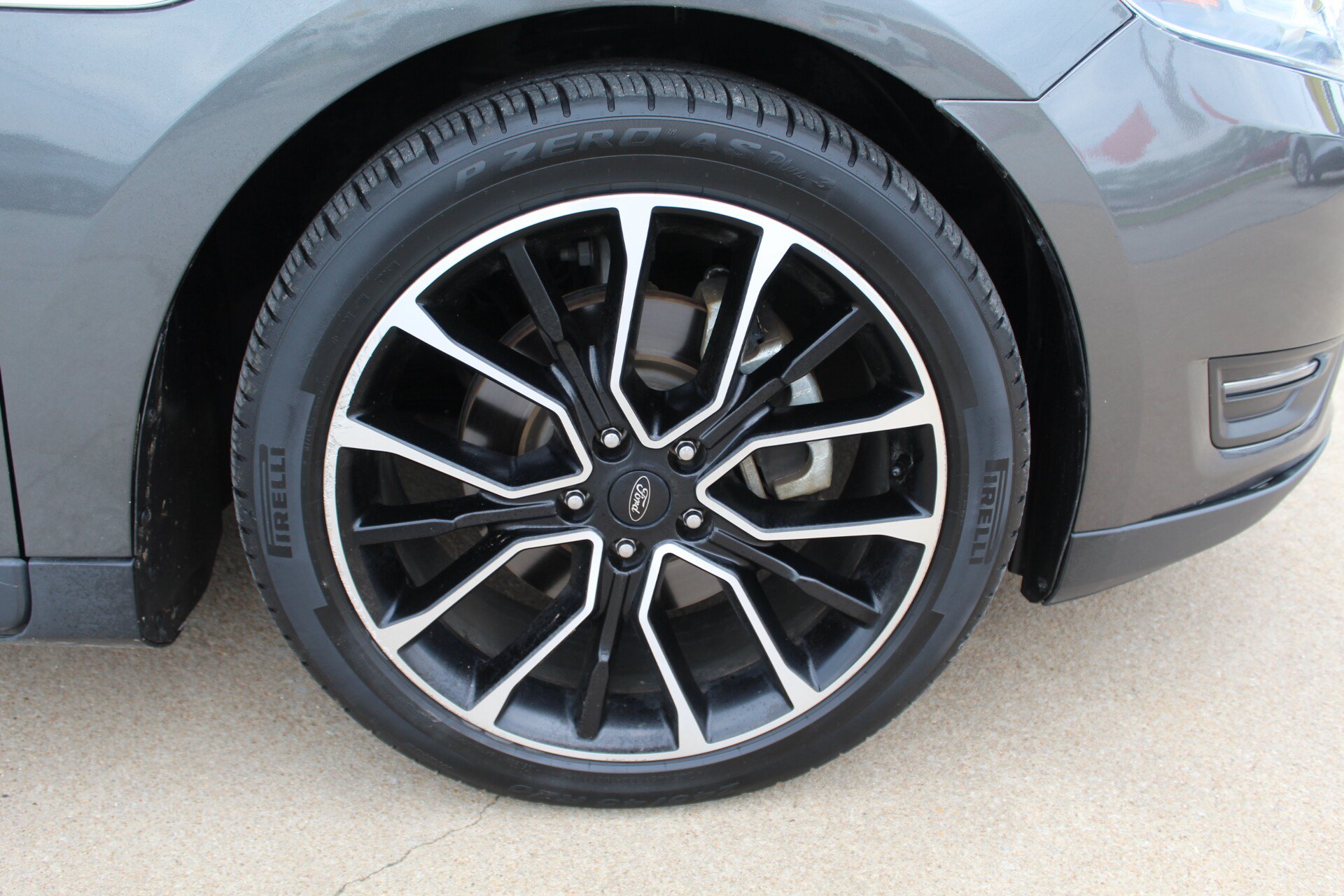 Used 2018 Ford Taurus SEL w/ Equipment Group 201A FWD image 48