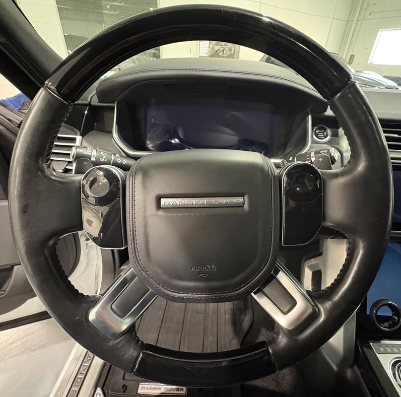 Used 2019 Land Rover Range Rover HSE image 11