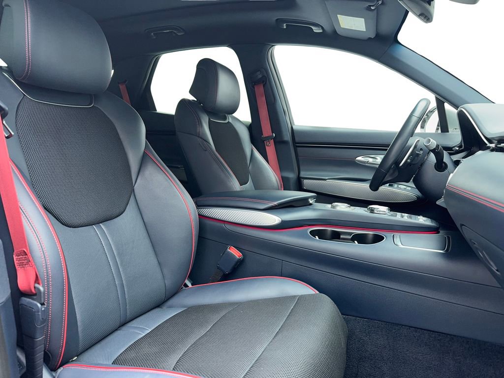 Used 2022 Genesis GV70 3.5T Sport image 47