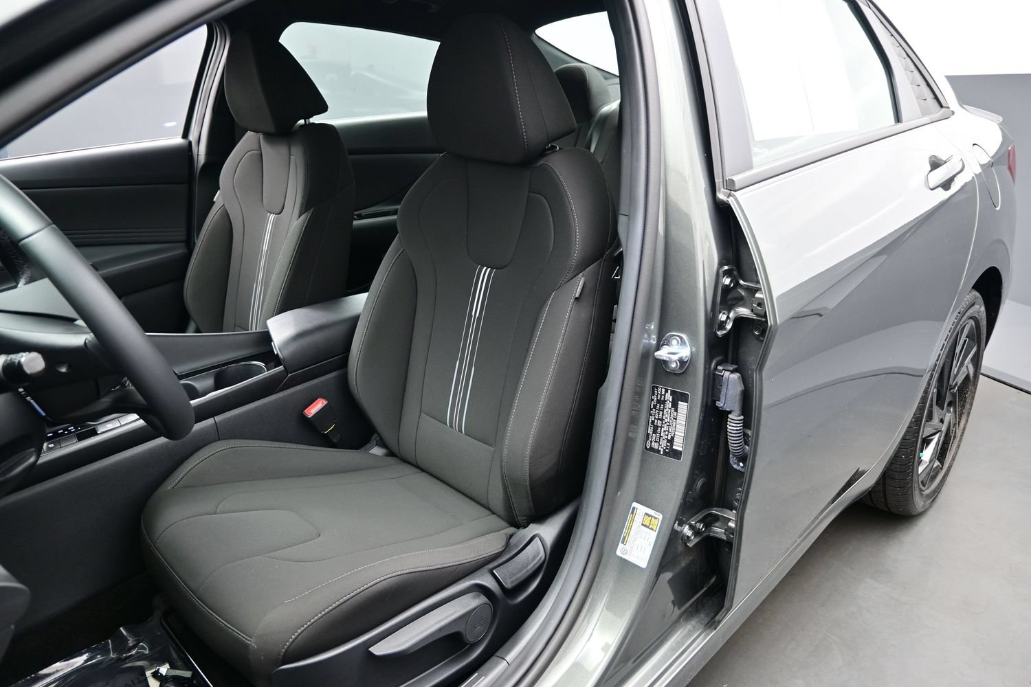 Certified 2026 Hyundai Elantra SEL FWD image 11