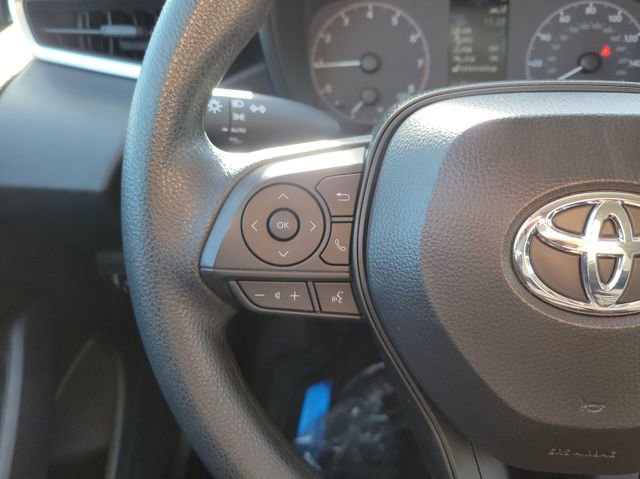 Used 2025 Toyota Corolla LE image 25