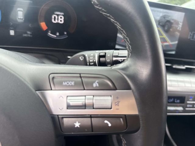 Used 2025 Hyundai Kona SEL image 36