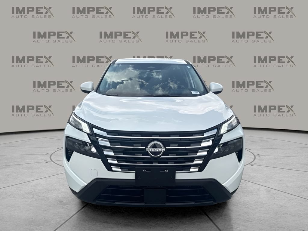 Used 2026 Nissan Rogue SV AWD/4WD image 8