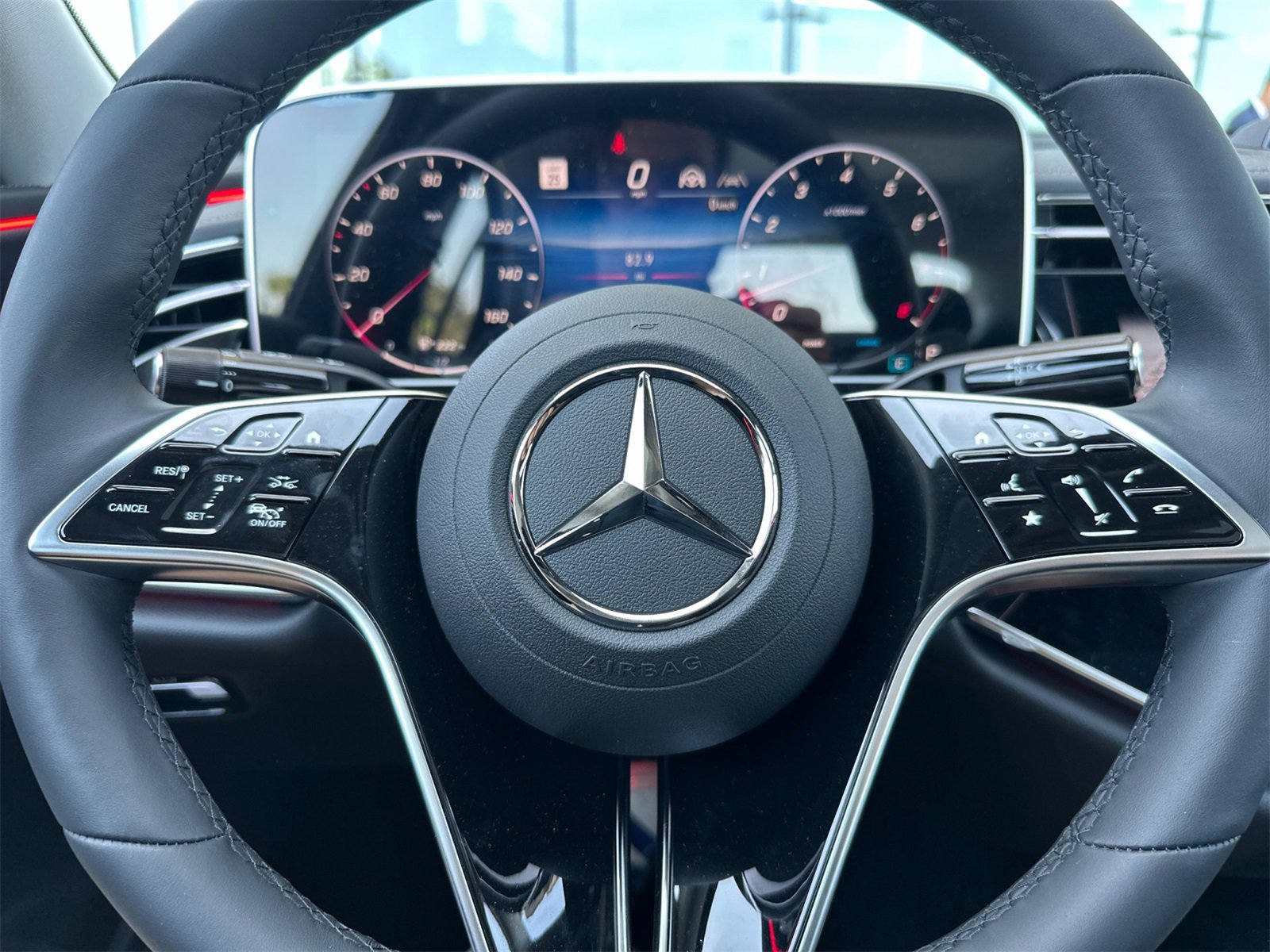 Used 2024 Mercedes-Benz E 350 4MATIC Sedan image 26