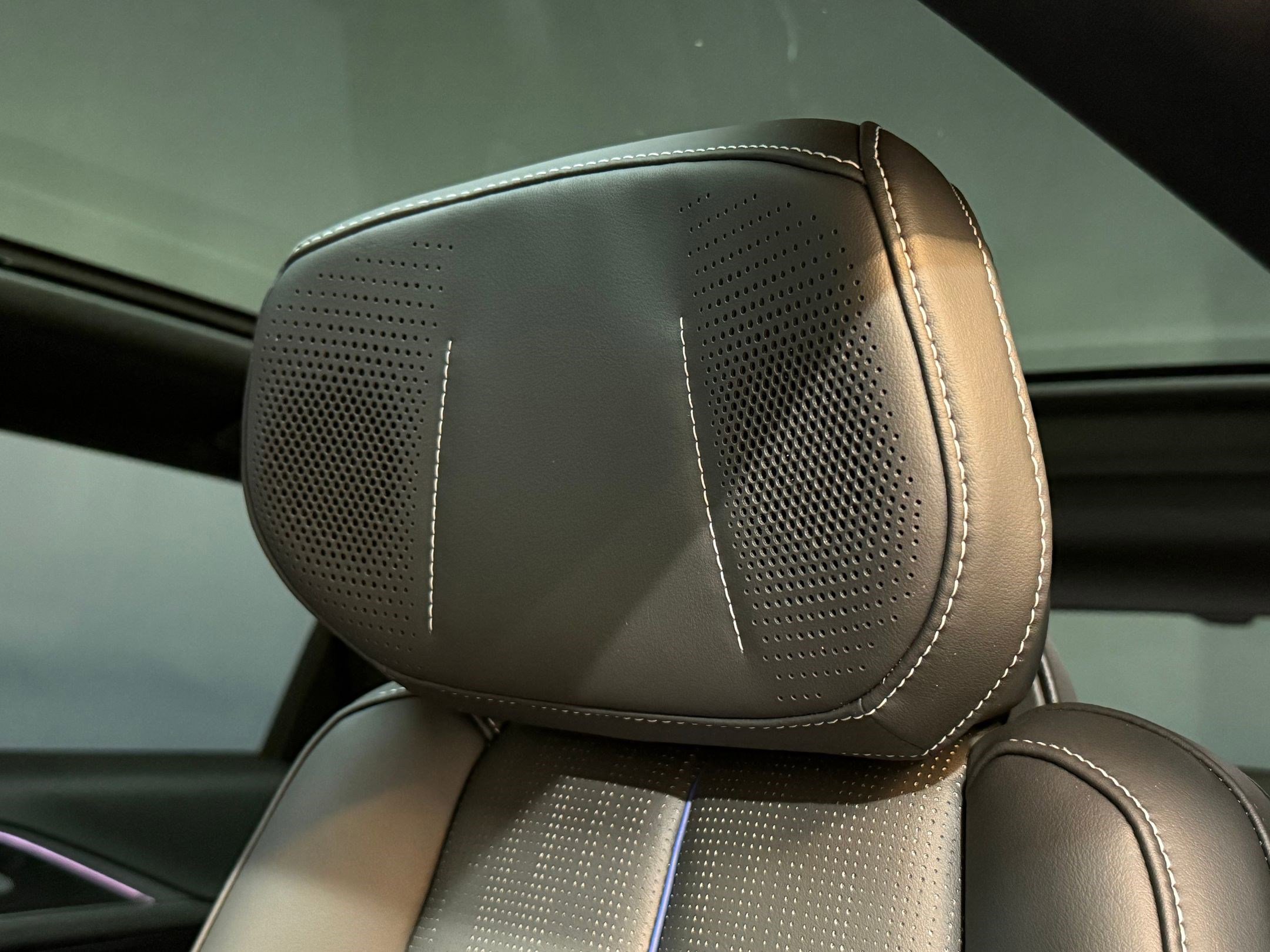 New 2025 Cadillac Lyriq Sport image 27