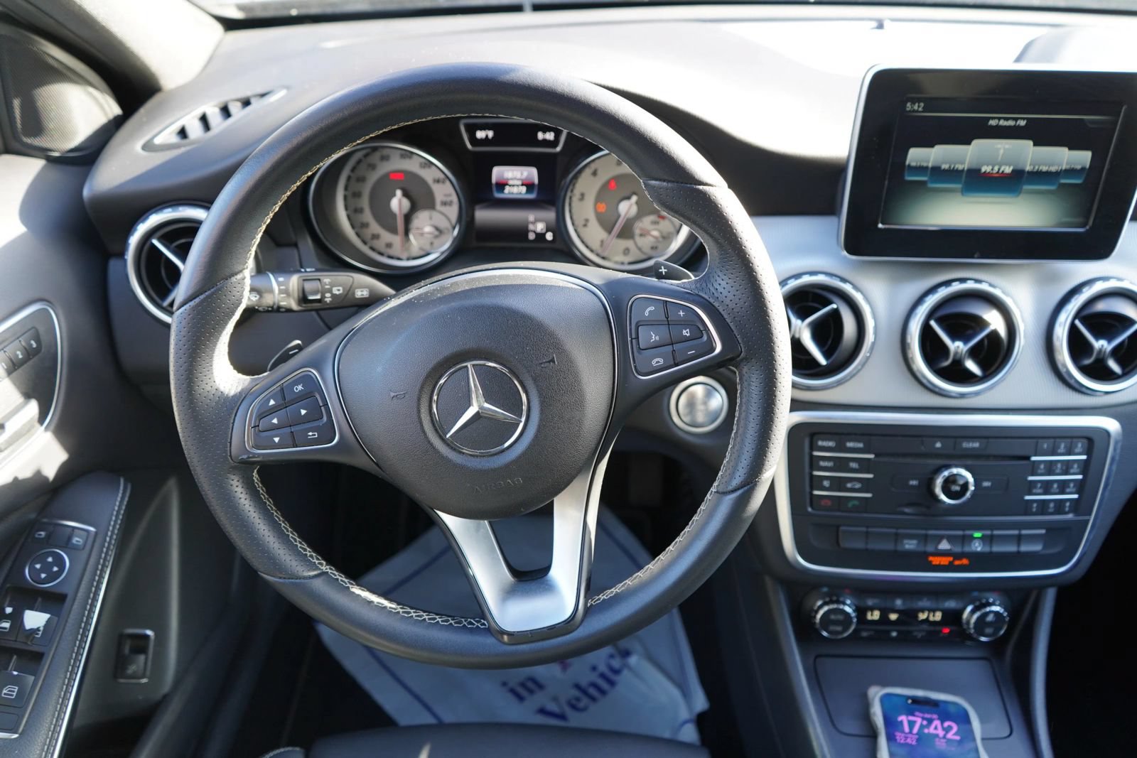 Used 2016 Mercedes-Benz GLA 250 image 15