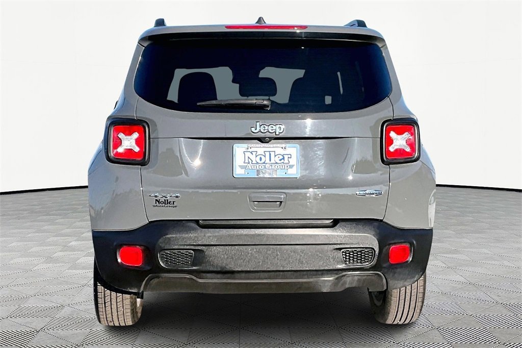 Used 2022 Jeep Renegade Latitude image 4