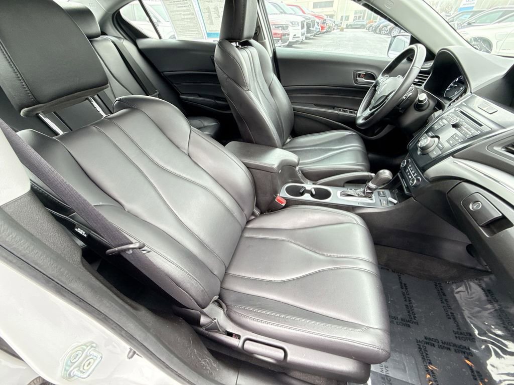 Used 2022 Acura ILX image 25