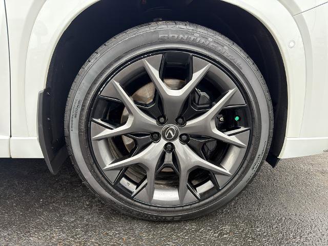 Used 2025 Lexus TX 500h AWD w/ Technology Package image 6