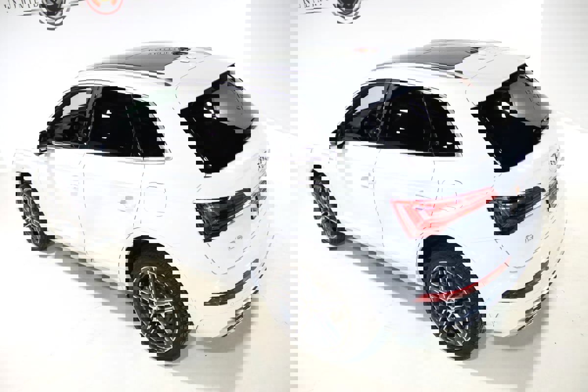 Used 2021 Audi Q5 e Prestige image 12