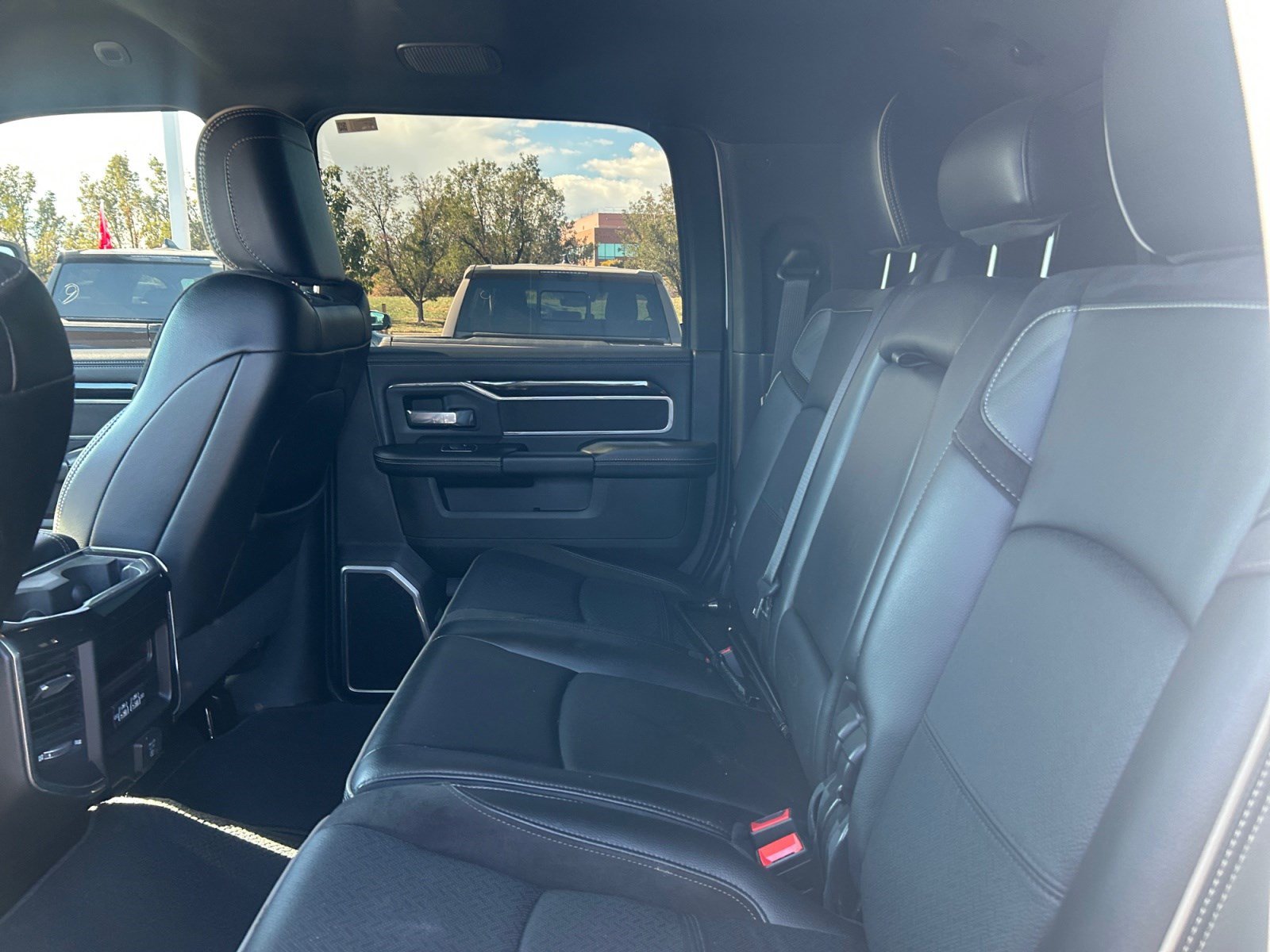 Used 2023 RAM 2500 Laramie w/ Night Edition AWD/4WD image 17