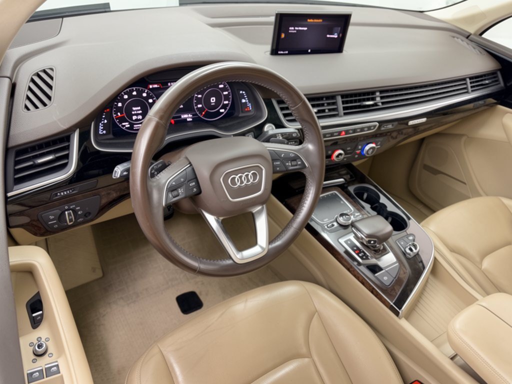 Used 2019 Audi Q7 3.0T Premium Plus AWD/4WD image 4