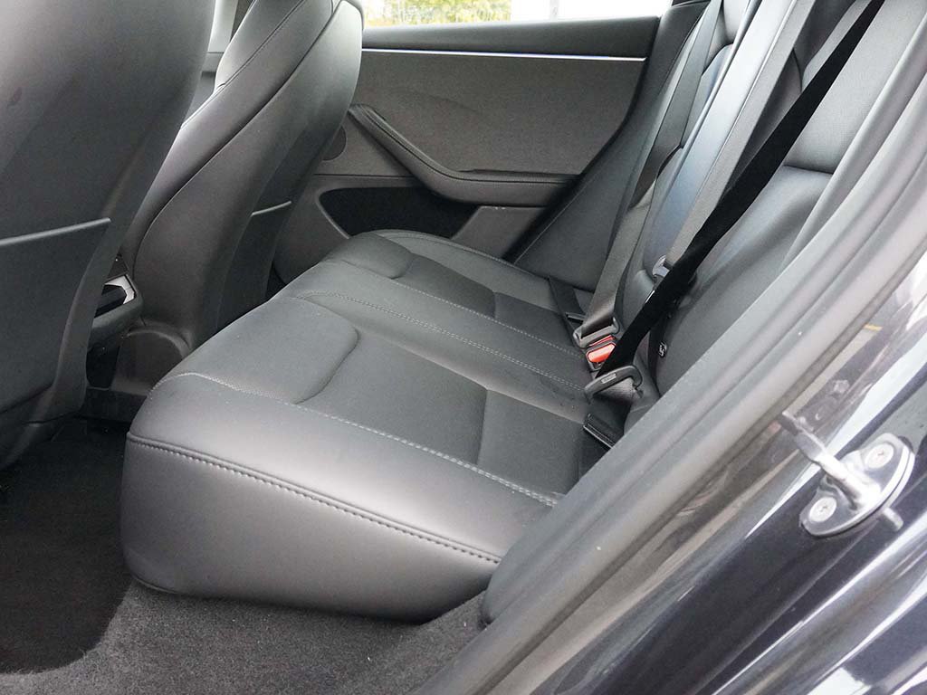 Used 2025 Tesla Model 3 RWD image 24