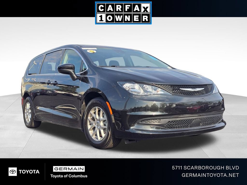 Used 2023 Chrysler Voyager LX FWD image 1