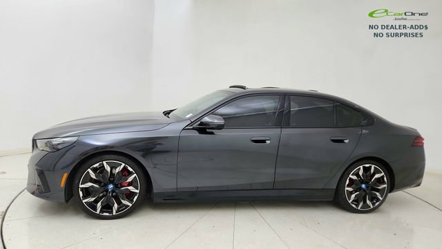 Used 2024 BMW i5 eDrive40i w/ M Sport Package image 3
