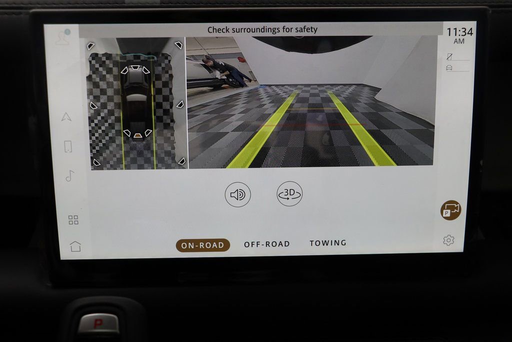 Used 2024 Land Rover Defender 110 SE image 12