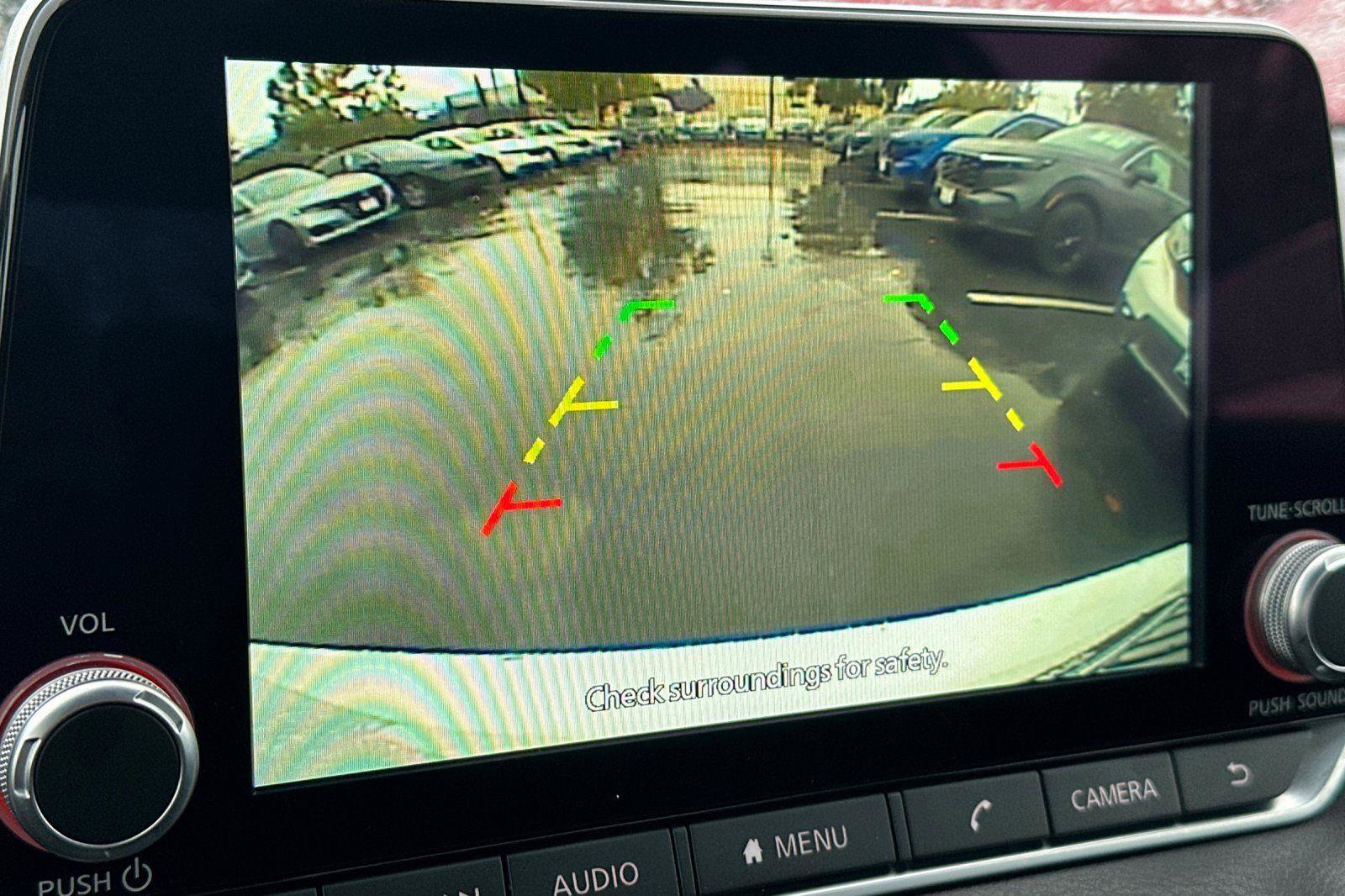 Used 2024 Nissan Sentra SV image 17