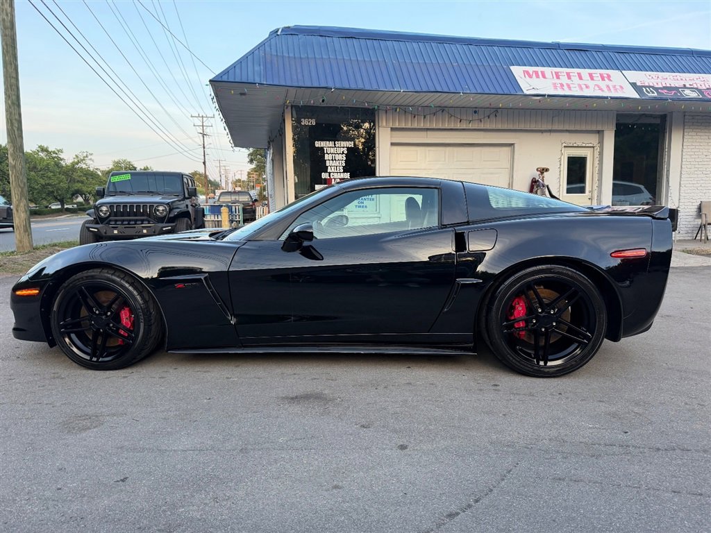 Used 2008 Chevrolet Corvette Z06 w/ Preferred Equipment Group RWD image 6
