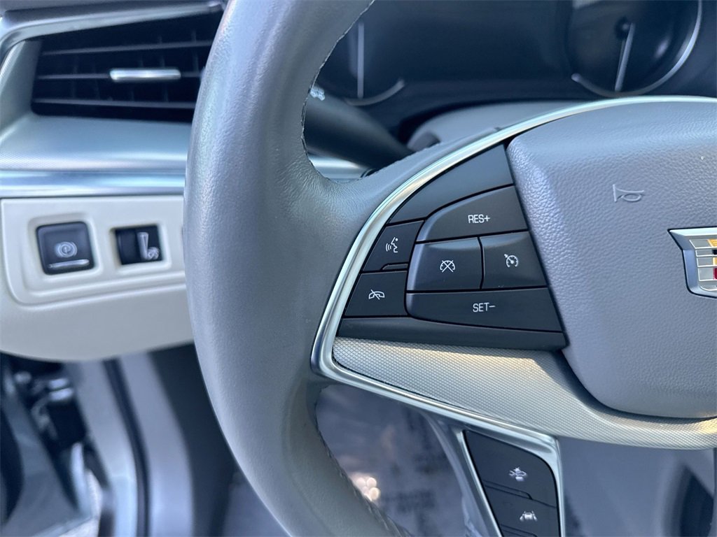 Used 2024 Cadillac XT5 Premium Luxury image 17