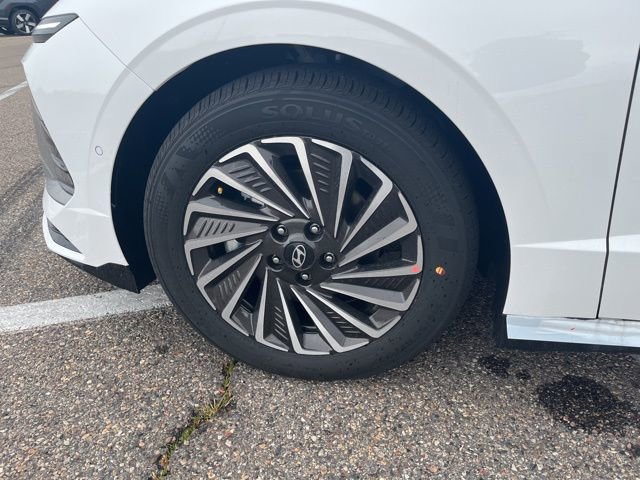 New 2026 Hyundai Sonata Limited image 9