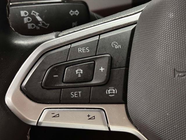 Used 2023 Volkswagen Atlas Cross Sport SE w/ Black Wheel Package AWD/4WD image 18