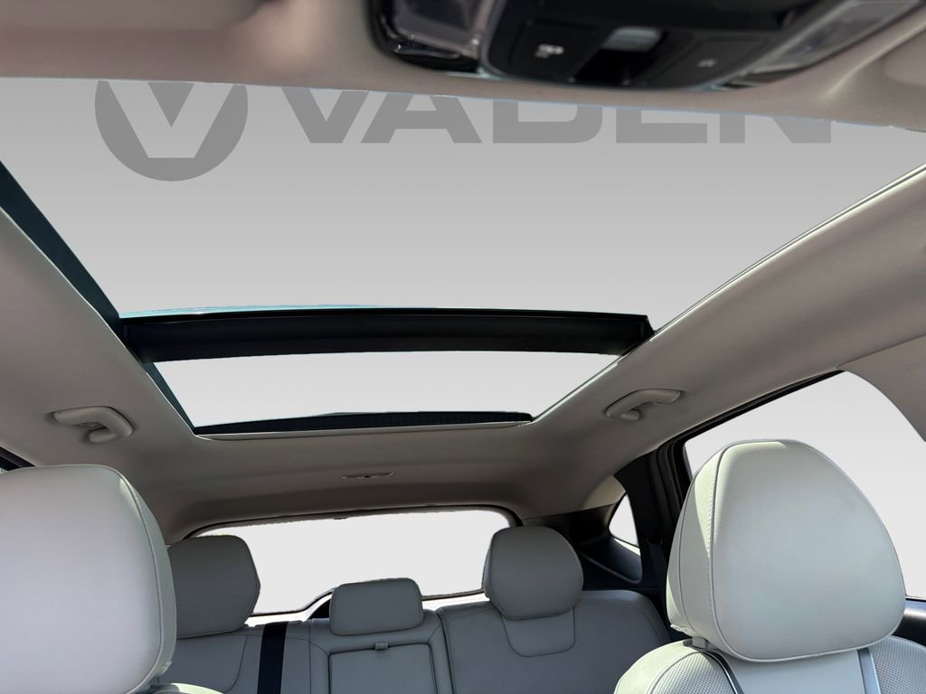 Certified 2022 Hyundai Tucson Limited AWD/4WD image 6