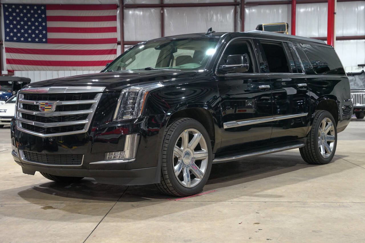 Used 2018 Cadillac Escalade ESV Luxury AWD/4WD image 1
