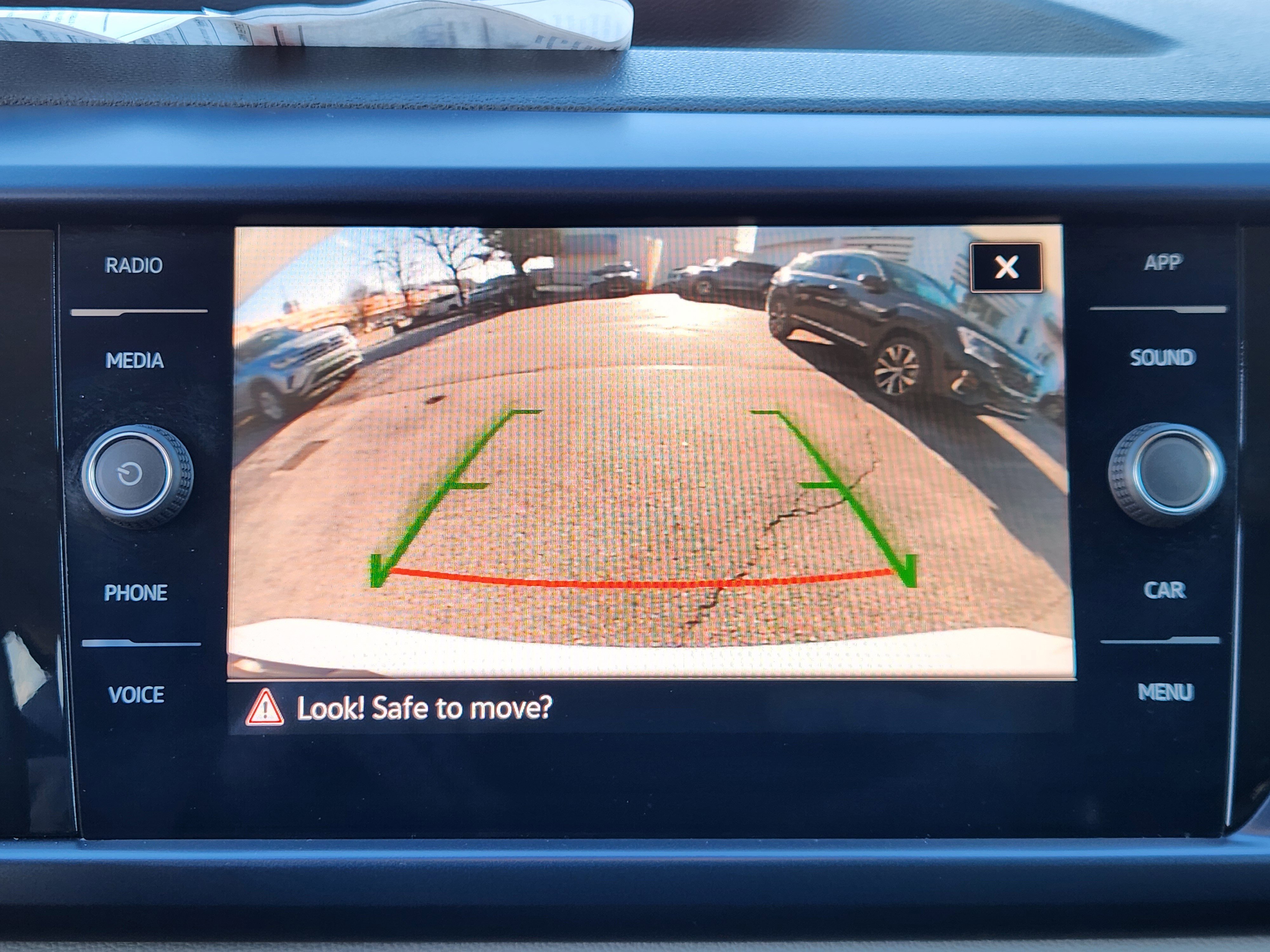 Certified 2023 Volkswagen Taos SE image 13