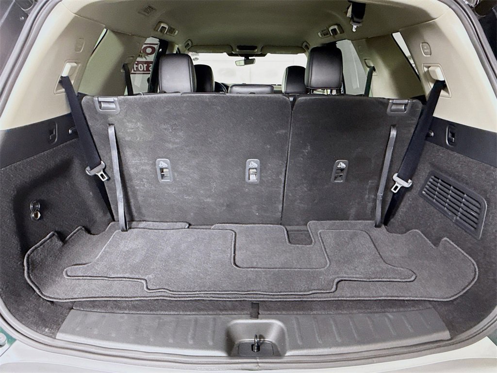 Certified 2023 Nissan Pathfinder SL w/ Black Appearance Package image 29