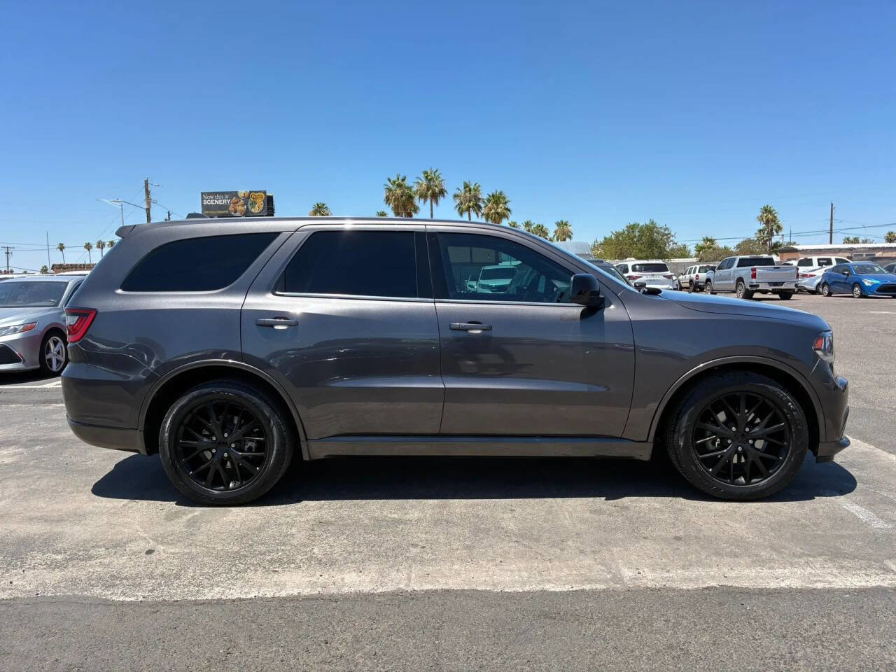 Used 2016 Dodge Durango SXT w/ Blacktop Package RWD image 9